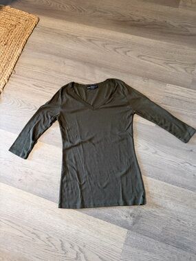 American Dream Olive V-Neck Long Sleeve Top